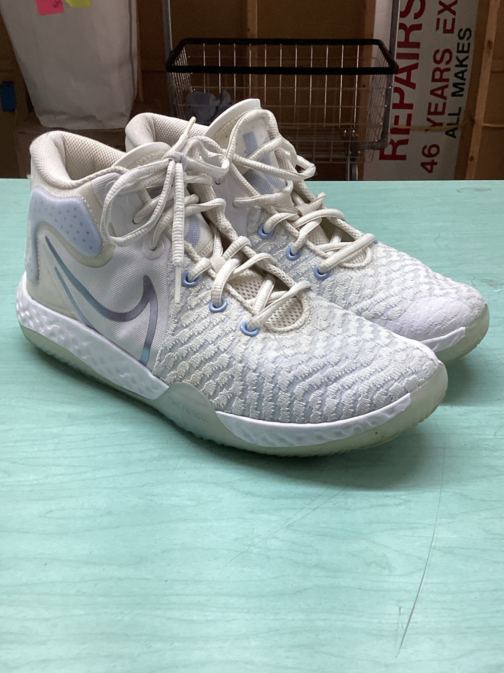 Nike Men's White Light Gray Basketball Shoes with Iridescent Swoosh